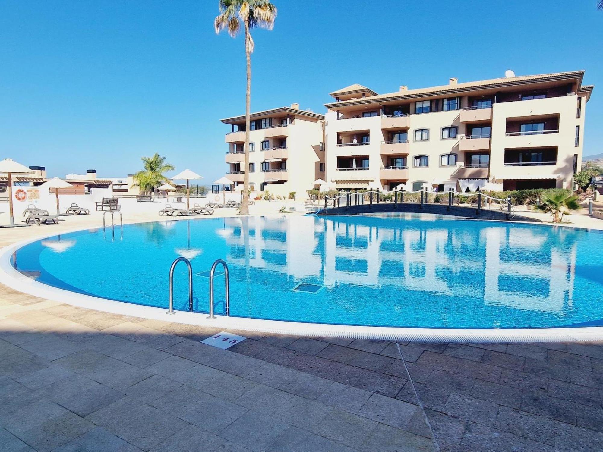 Paraiso 2 Bedroom Terrace Wifi Free بلايا بارايسو المظهر الخارجي الصورة